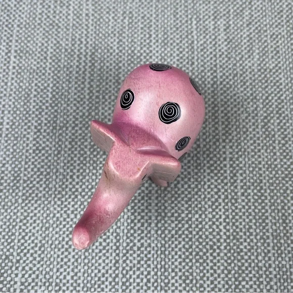 Carved Soapstone Pink Elephant Kisii Kenya Africa Figurine 2" tall Black Swirls - Picture 8 of 9